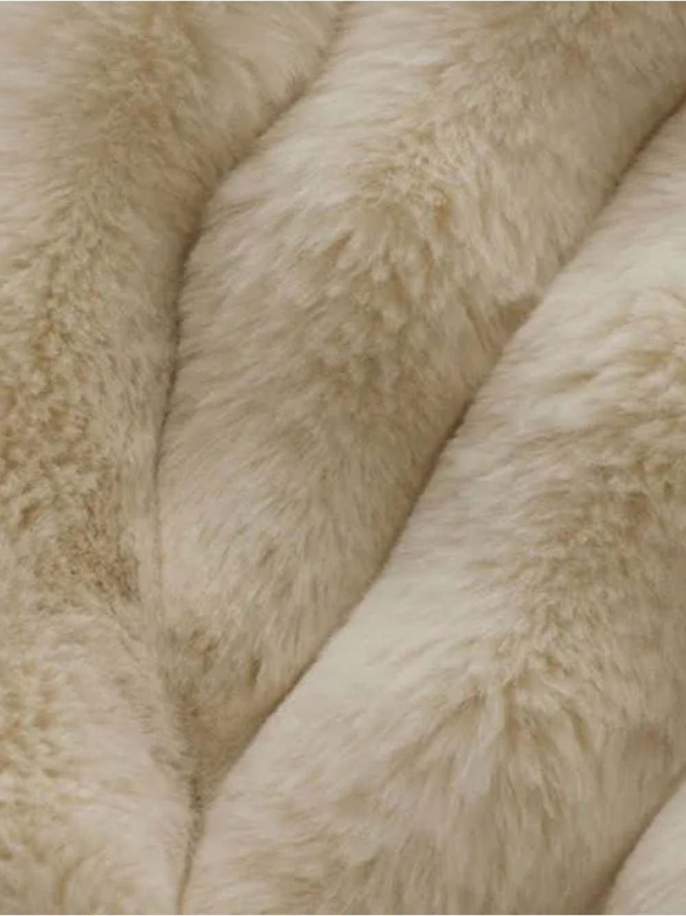 NWT Cozy Earth Bubble Cuddle Blanket -  Creamy Plush Throw - Picture 5 of 10